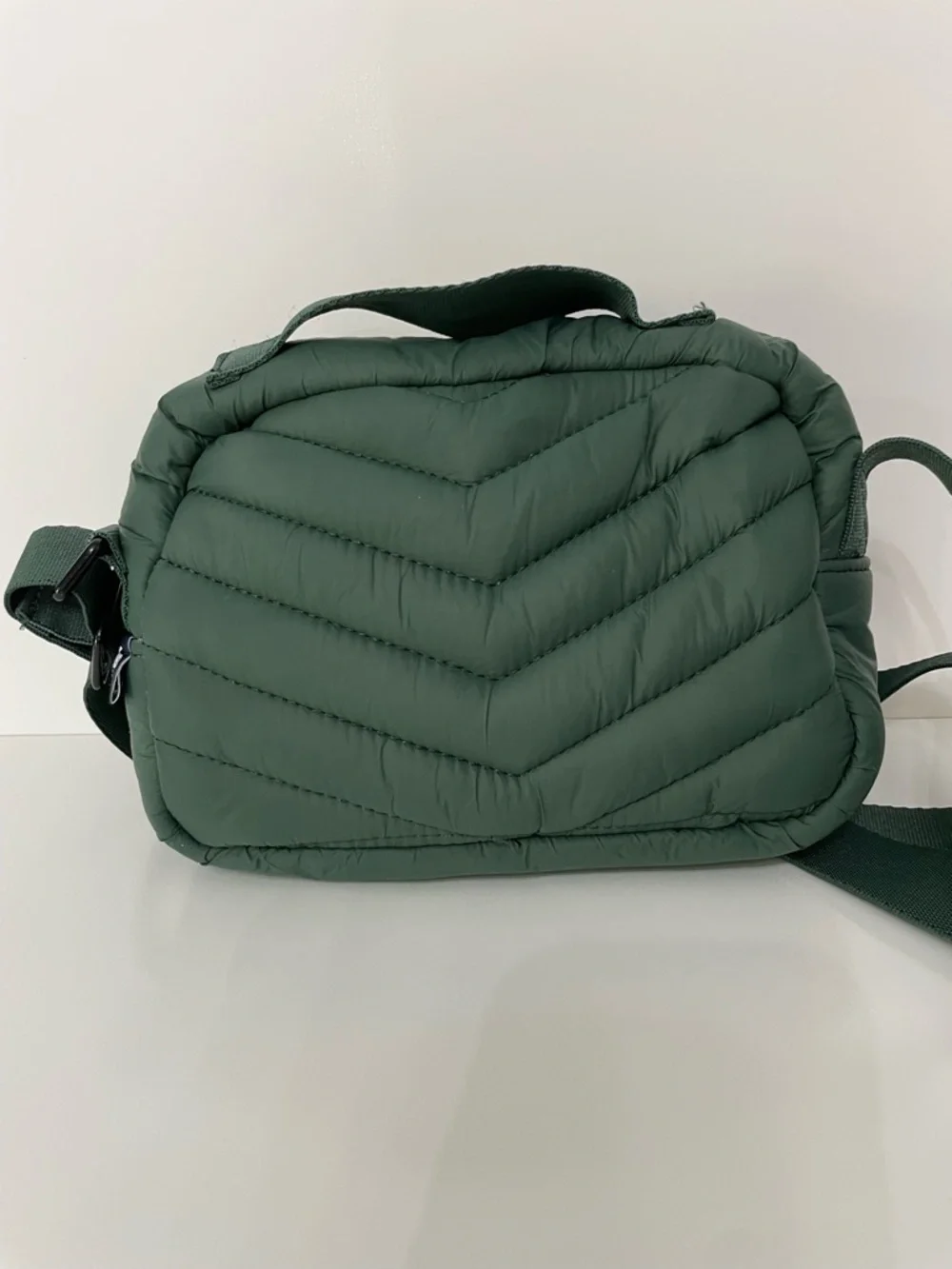 Lands End Ultra Light Quilted Forest Green Puffer Adjustable Crossbody Bag Cabin
